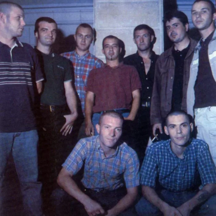 8°6 Crew