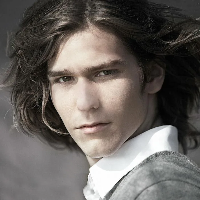Amaury Vassili