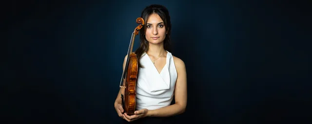 Ava Bahari