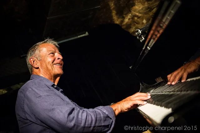 Jean-Charles Demichel Trio invite Philippe Roche
